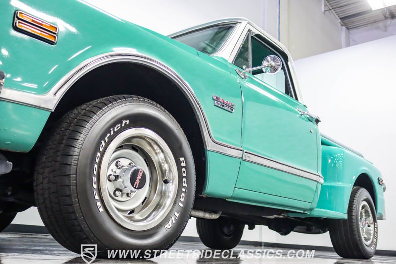Gmc-C10-1968-Seafoam-Green-Black-24