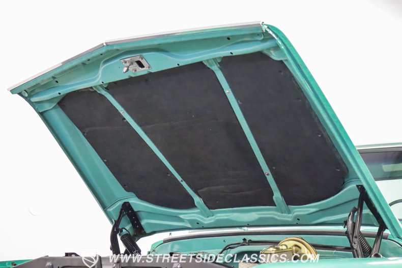 Gmc-C10-1968-Seafoam-Green-Black-33