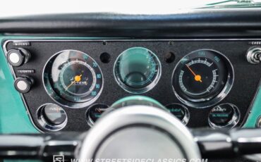 Gmc-C10-1968-Seafoam-Green-Black-41
