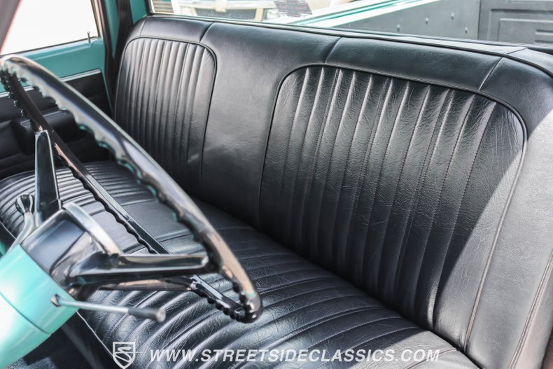 Gmc-C10-1968-Seafoam-Green-Black-46