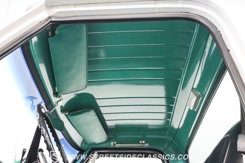 Gmc-C10-1968-Seafoam-Green-Black-47