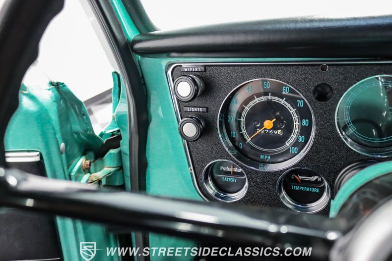 Gmc-C10-1968-Seafoam-Green-Black-49