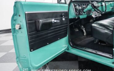 Gmc-C10-1968-Seafoam-Green-Black-9