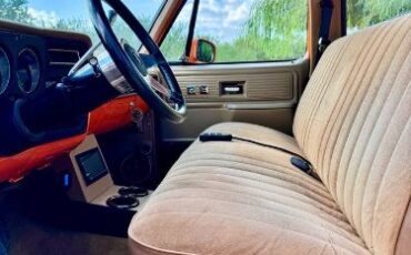 Gmc-C1500-1979-OrangeSilver-Brown-Cloth-4