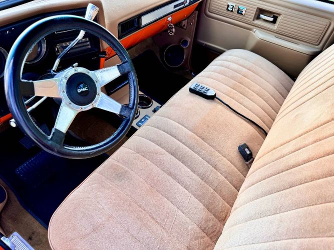 Gmc-C1500-1979-OrangeSilver-Brown-Cloth-5