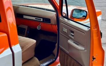 Gmc-C1500-1979-OrangeSilver-Brown-Cloth-6