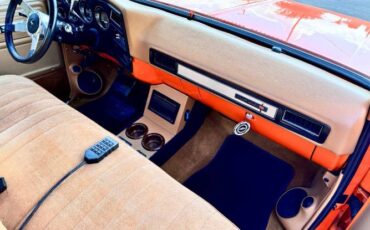 Gmc-C1500-1979-OrangeSilver-Brown-Cloth-9