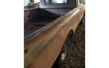 Gmc-Ck-2500-1967-Palomino-Tan-SilverBlack-1