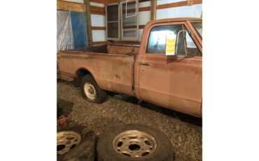 Gmc-Ck-2500-1967-Palomino-Tan-SilverBlack
