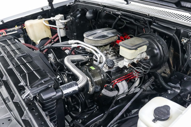 Gmc-K15-1985-White-Black-10