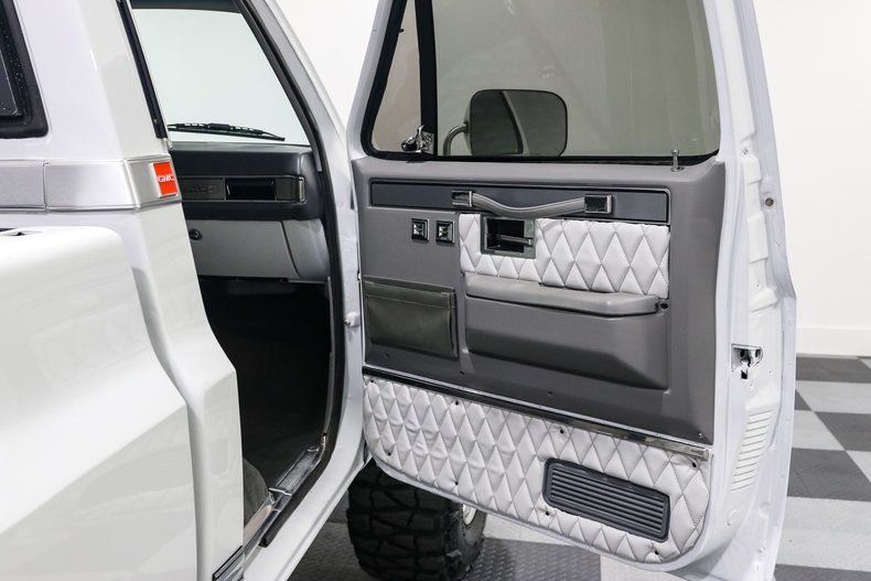 Gmc-K15-1985-White-Black-14