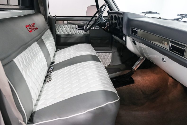 Gmc-K15-1985-White-Black-17