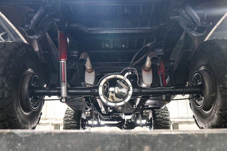 Gmc-K15-1985-White-Black-23