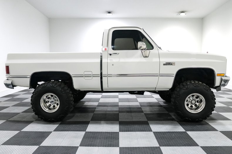 Gmc-K15-1985-White-Black-7