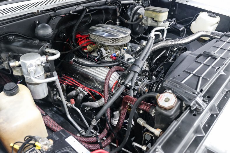 Gmc-K15-1985-White-Black-8