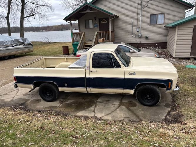 Gmc-Sierra-1978-Yellow-2