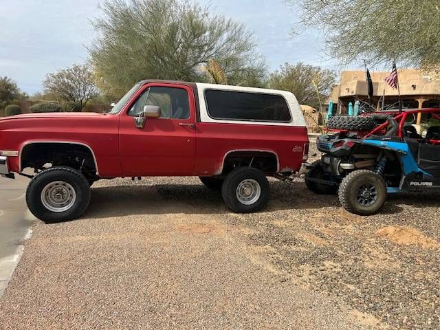 Gmc-Sierra-1985-Red-2