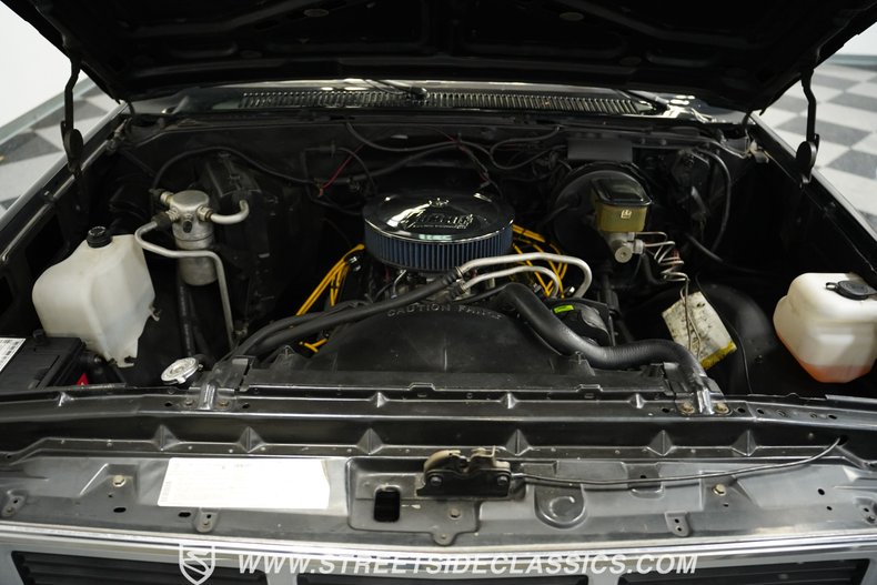 Gmc-Sierra-1986-Midnight-Black-Burgundy-1