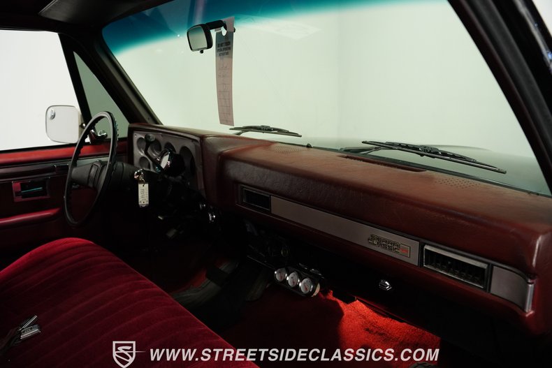 Gmc-Sierra-1986-Midnight-Black-Burgundy-16