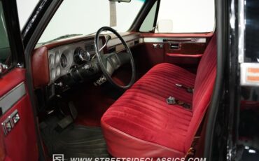 Gmc-Sierra-1986-Midnight-Black-Burgundy-2