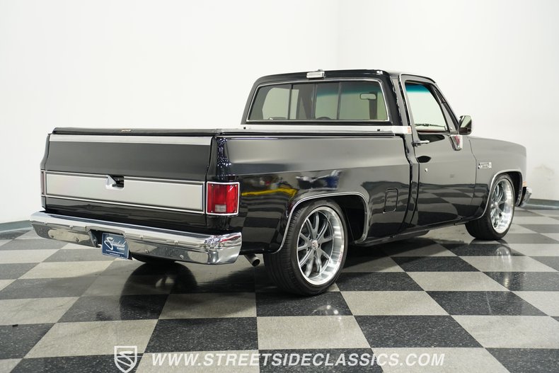 Gmc-Sierra-1986-Midnight-Black-Burgundy-24