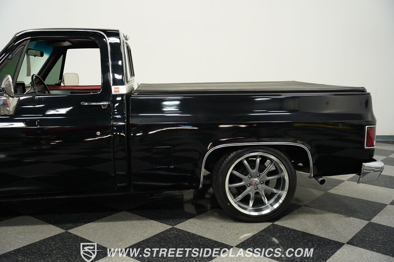 Gmc-Sierra-1986-Midnight-Black-Burgundy-34