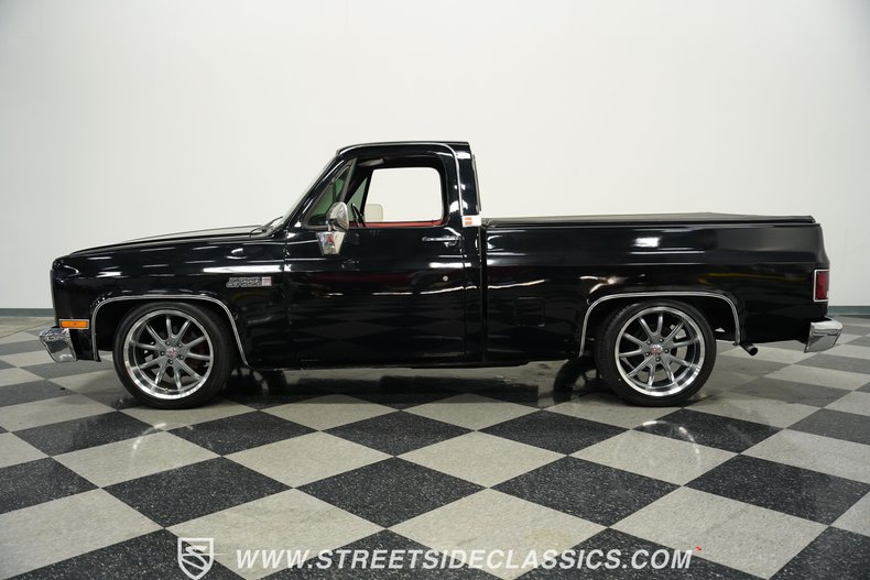 Gmc-Sierra-1986-Midnight-Black-Burgundy-4