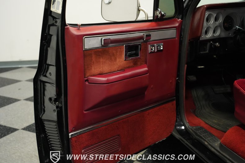 Gmc-Sierra-1986-Midnight-Black-Burgundy-41