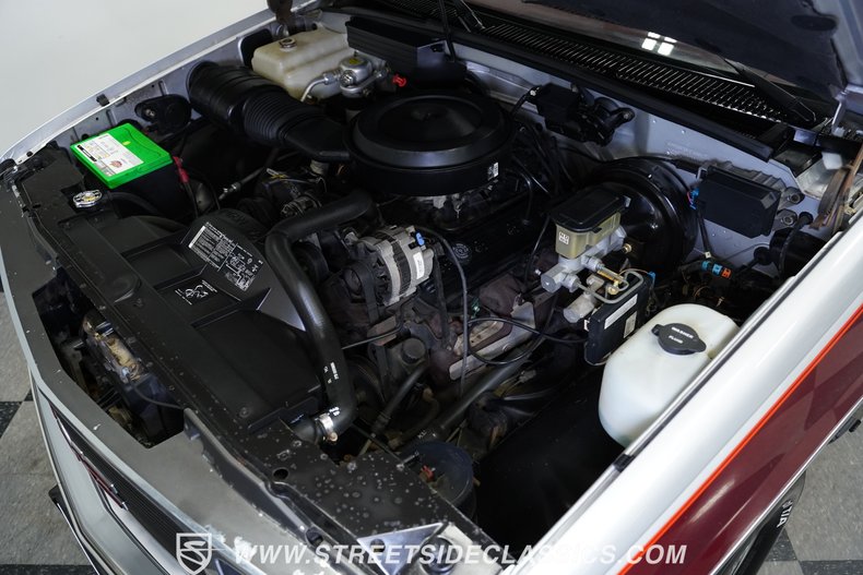 Gmc-Sierra-1989-Ultra-Silver-Metalli-Garnet-Red-32
