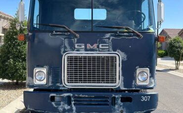Gmc-astro-95-diesel-1979-blue-3