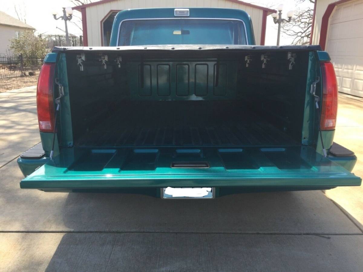 Gmc-c10-1970-custom-3