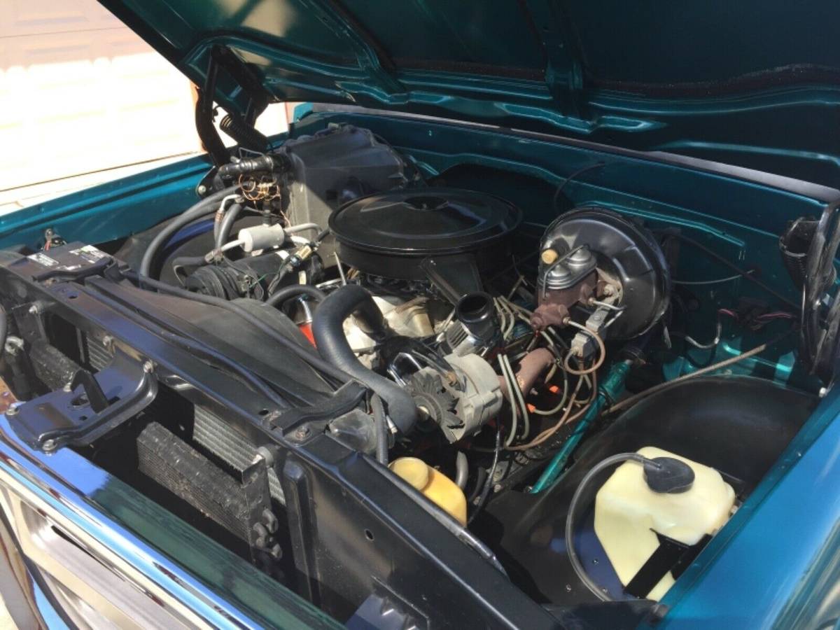 Gmc-c10-1970-custom-4