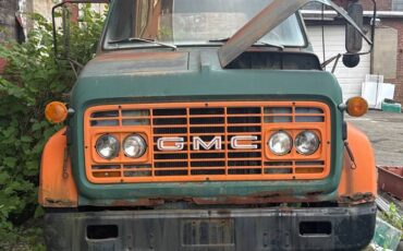 Gmc-c5500-1967-green-1