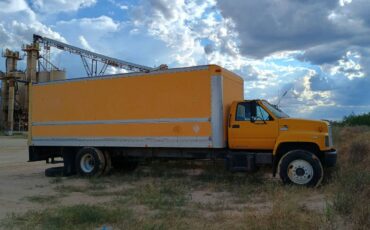 Gmc-c6500-1992-yellow-4