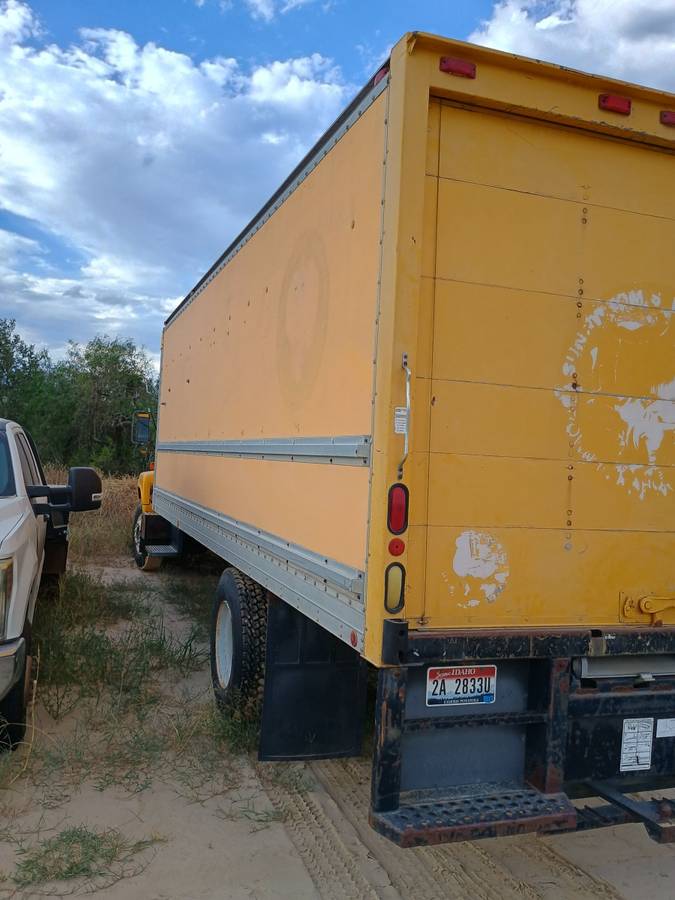 Gmc-c6500-1992-yellow-5