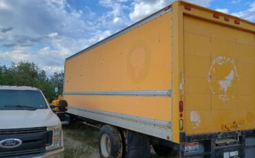 Gmc-c6500-1992-yellow-6