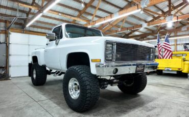 Gmc-ck-1500-1982-white-12