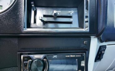 Gmc-ck-1500-1982-white-12