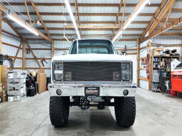 Gmc-ck-1500-1982-white-2