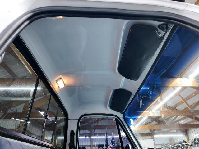 Gmc-ck-1500-1982-white-22