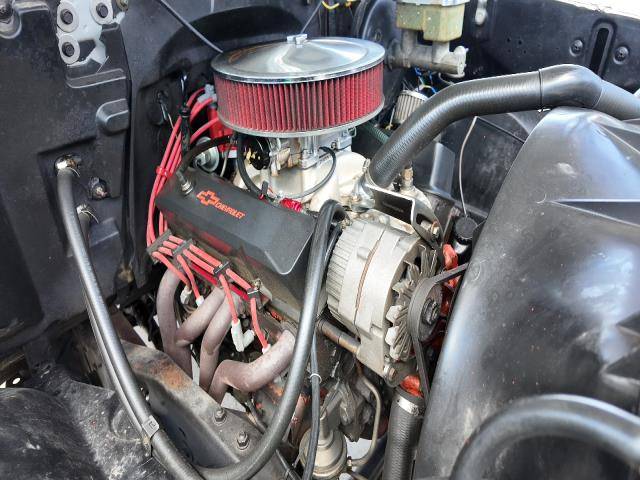 Gmc-ck-1500-1982-white-23