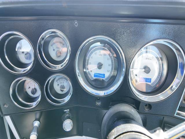 Gmc-ck-1500-1982-white-6
