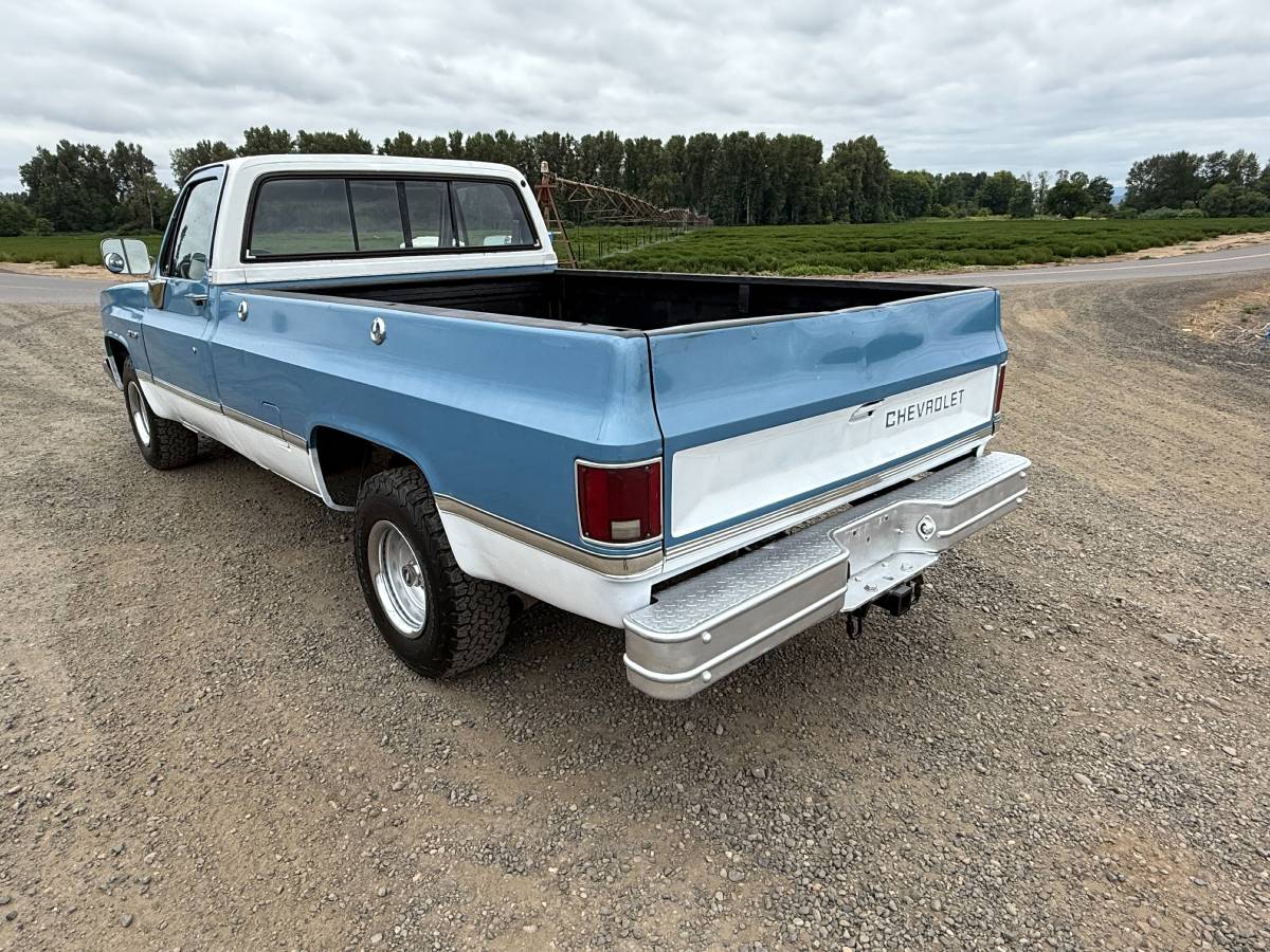 Gmc-ck-pickup-12-ton-1984-blue-10