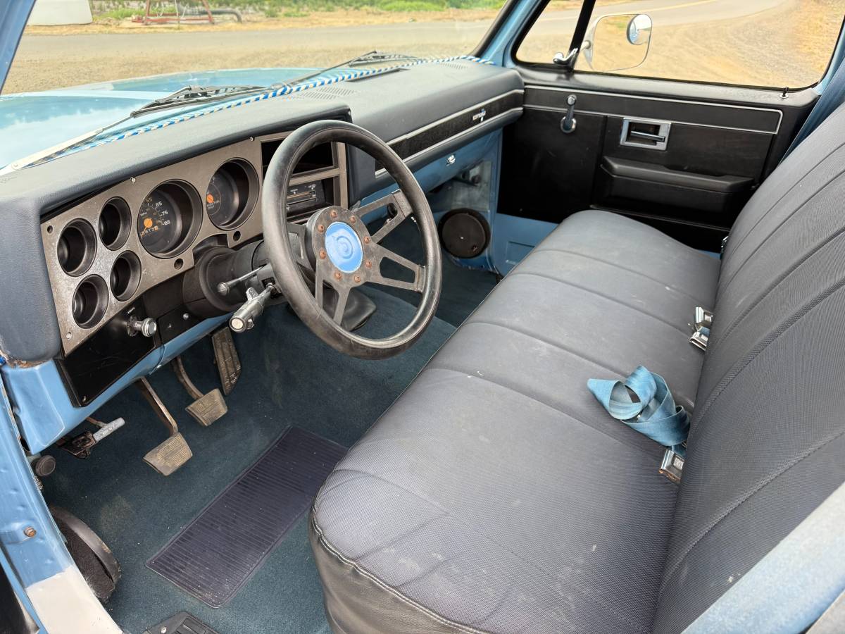 Gmc-ck-pickup-12-ton-1984-blue-17