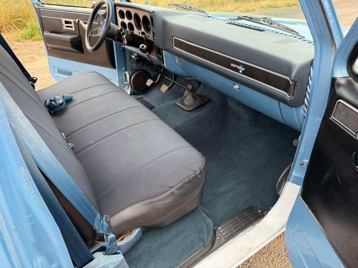 Gmc-ck-pickup-12-ton-1984-blue-19