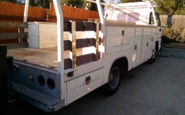 Gmc-diesel-4000-isuzu-diesel-1990-white-3