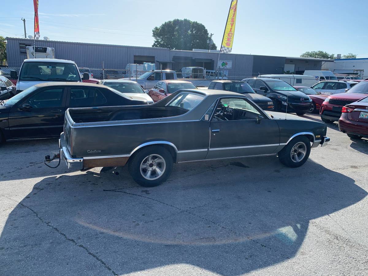 Gmc-el-caballero-1984-grey-1