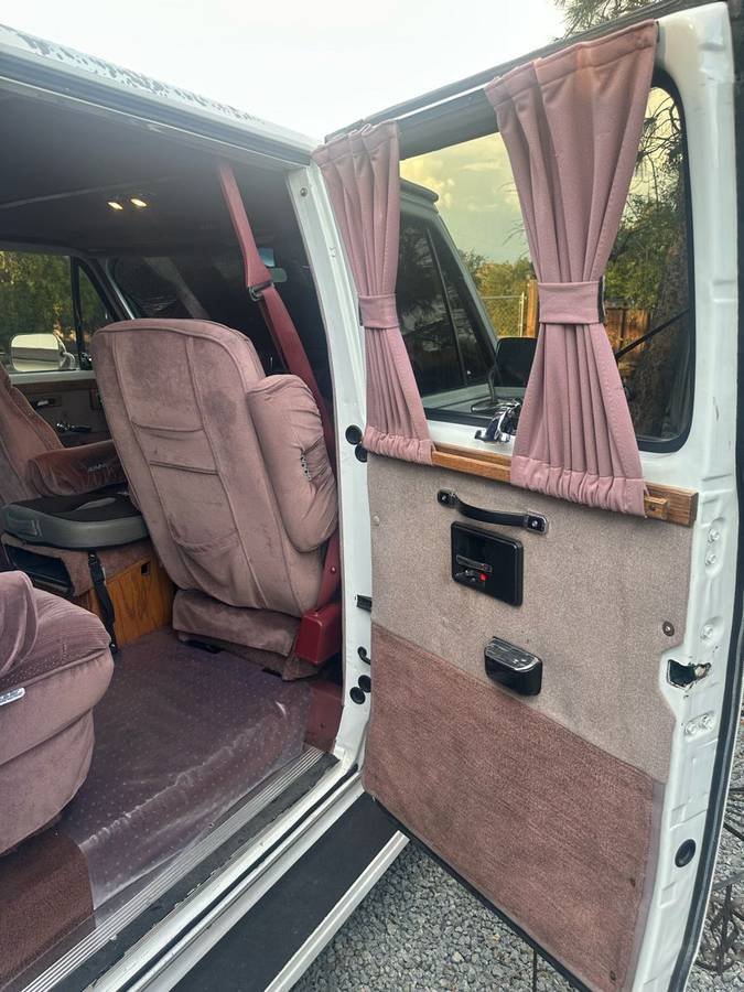 Gmc-g2500-vandura-1991-12