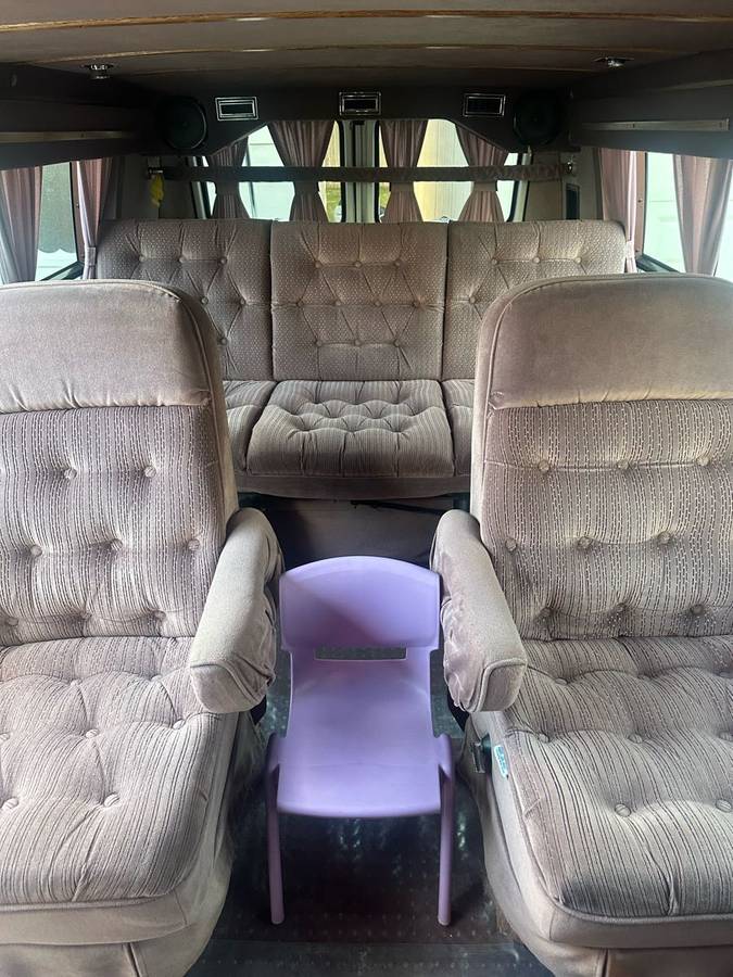 Gmc-g2500-vandura-1991-15