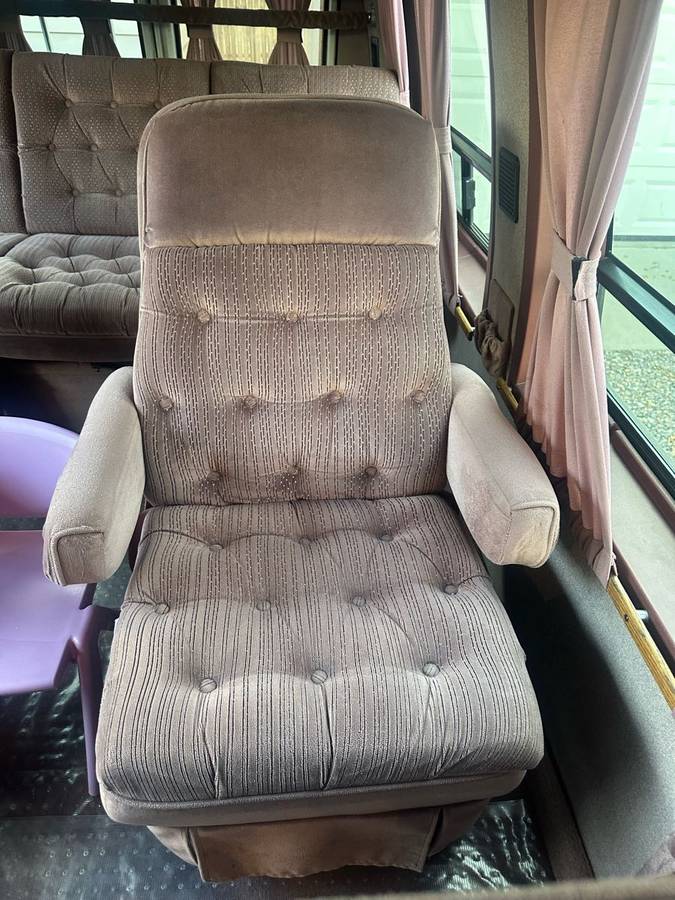 Gmc-g2500-vandura-1991-16